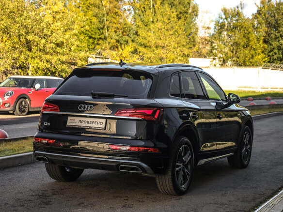 2021 Audi Q5 45 TFSI II (FY) Рестайлинг, чёрный, 3999000 рублей - вид 5