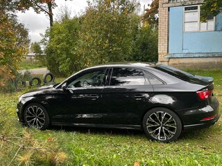 2017 Audi A3 III (8V) Рестайлинг, чёрный, 2500000 рублей, вид 3