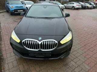 2022 BMW 1 серии 118i III (F40), чёрный, 2050000 рублей, вид 2