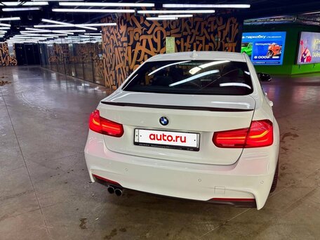 2016 BMW 3 серии 320i xDrive VI (F3x) Рестайлинг, белый, 2450000 рублей, вид 4