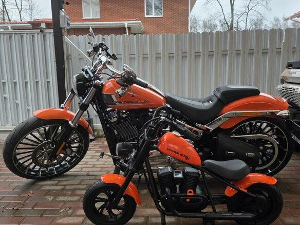 2023 Harley-Davidson Breakout, оранжевый, 3000000 рублей