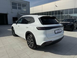 2026 Geely EX5 Гибрид EM-R, белый, 3829990 рублей, вид 5