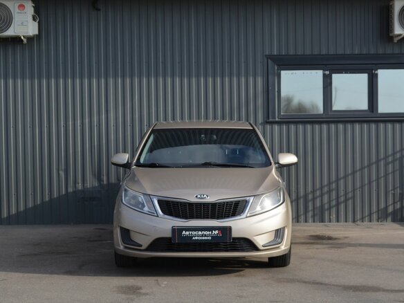 2013 Kia Rio III, бежевый, 619999 рублей - вид 1