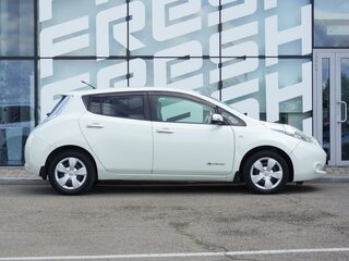 2011 Nissan Leaf I (ZE0/AZE0), белый, 590000 рублей, вид 5