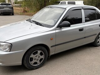 2007 Hyundai Accent ТагАЗ II, серебристый, 400000 рублей, вид 2