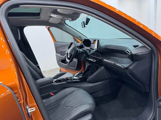 2023 Peugeot 2008 II, оранжевый, 1337000 рублей, вид 4