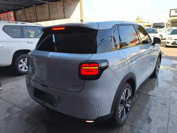 2026 Leapmotor A10 53 kWh, белый, 1700228 рублей - вид 12