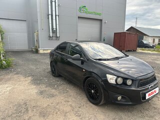 2013 Chevrolet Aveo II, чёрный, 550000 рублей, вид 4