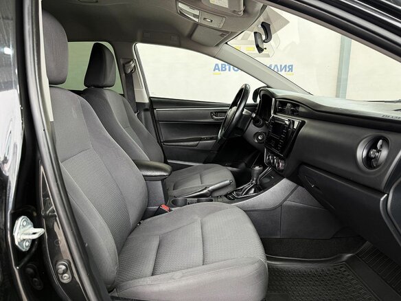 2018 Toyota Corolla XI (E160, E170, E180) Рестайлинг 1, чёрный - вид 11