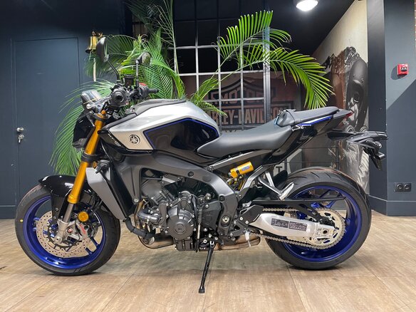 2026 Yamaha MT-09 (FZ-09), серый, 1850000 рублей - вид 5