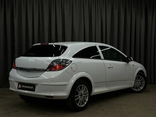 2008 Opel Astra GTC H Рестайлинг, белый, 329777 рублей, вид 4