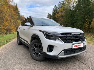2023 Kia Seltos I Рестайлинг, белый, 2500000 рублей, вид 3