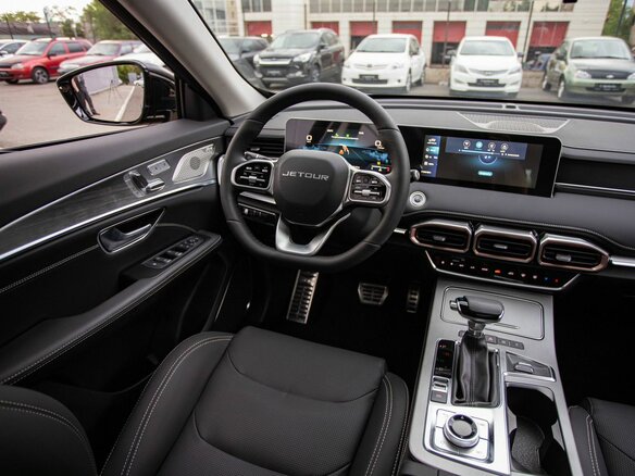 2026 Jetour X70+ I Рестайлинг, чёрный, 3099000 рублей - вид 13