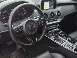 2018 Kia Stinger I, чёрный, 1850000 рублей, вид 5