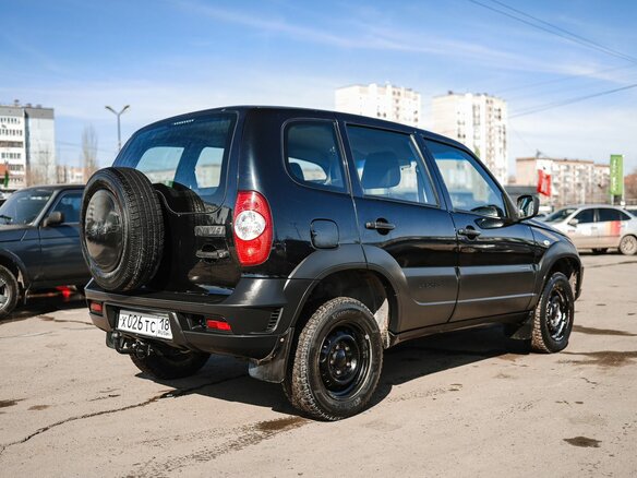 2020 Chevrolet Niva I Рестайлинг, чёрный, 799000 рублей - вид 6