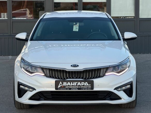 2018 Kia Optima IV Рестайлинг, белый, 2150000 рублей - вид 4