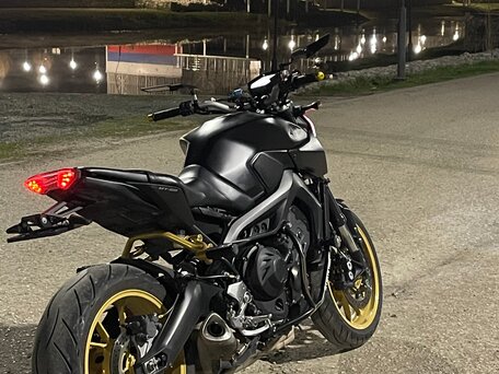2016 Yamaha MT-09 (FZ-09), чёрный, 700000 рублей, вид 5