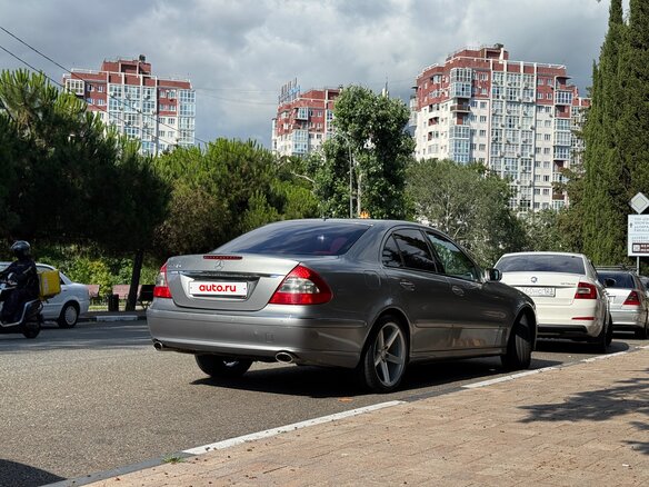 2007 Mercedes-Benz E-Класс 230 III (W211, S211) Рестайлинг, серый, 1200000 рублей - вид 9