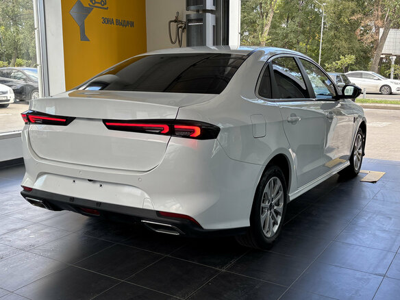 2024 Kaiyi E5, белый, 1200000 рублей - вид 5