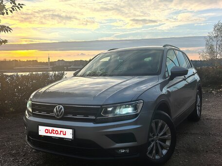 2019 Volkswagen Tiguan II, серебристый, 2050000 рублей, вид 2