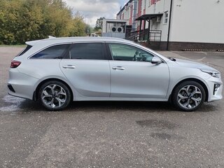 2019 Kia Ceed III, серебристый, 1675000 рублей, вид 3
