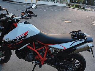 2010 KTM 990 SM, белый, 500000 рублей, вид 1