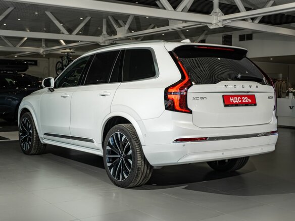2026 Volvo XC90 B5 II Рестайлинг 2, белый, 13950000 рублей - вид 7