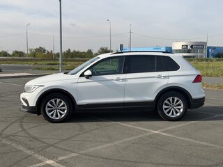 2021 Volkswagen Tiguan II Рестайлинг, белый, 2750000 рублей, вид 2
