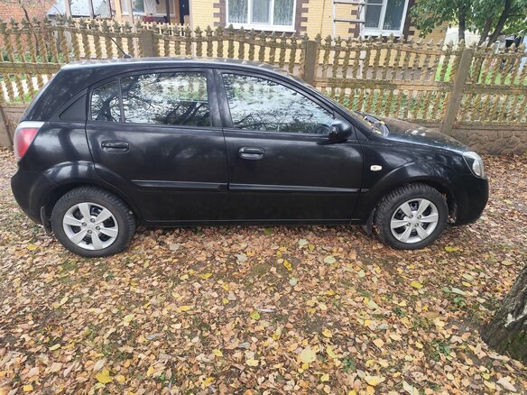 2010 Kia Rio II Рестайлинг, чёрный, 549000 рублей - вид 8
