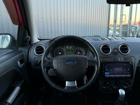 2007 Ford Fusion I Рестайлинг, красный, 460000 рублей - вид 10
