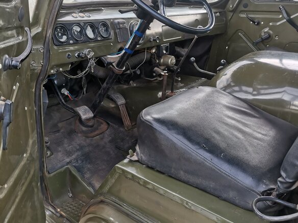1986 УАЗ 3303, зелёный - вид 11