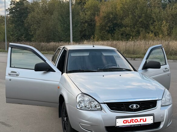 2012 Lada (ВАЗ) Priora I, серебристый, 370000 рублей