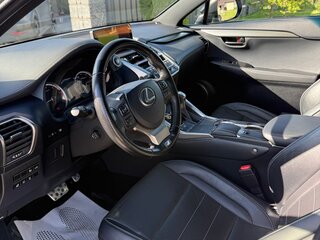 2020 Lexus NX 300 I Рестайлинг, белый, 4100000 рублей, вид 5
