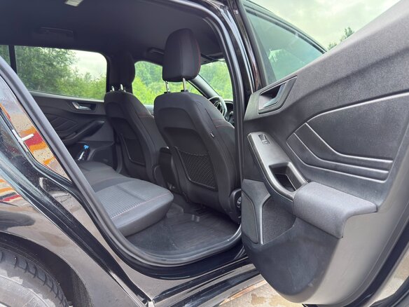 2019 Ford Focus IV, чёрный, 1759000 рублей - вид 9