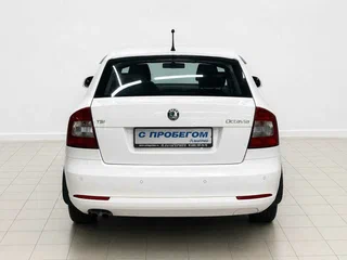 2012 Skoda Octavia II (A5) Рестайлинг, белый, 730000 рублей, вид 3