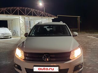 2015 Volkswagen Tiguan I Рестайлинг, белый, 1450000 рублей, вид 2