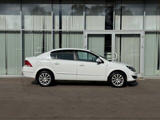 2012 Opel Astra H Рестайлинг, белый, 650000 рублей, вид 4