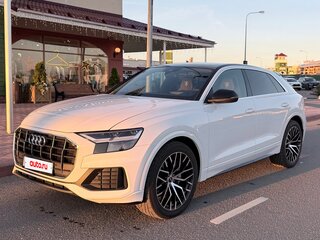 2021 Audi Q8 50 TDI I (4M), белый, 6590000 рублей, вид 3