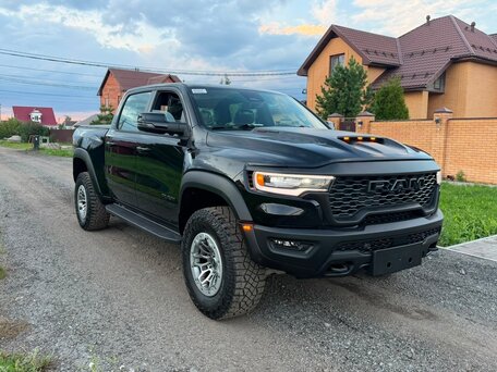 2026 Ram 1500 RHO V Рестайлинг, чёрный, 11500000 рублей, вид 3