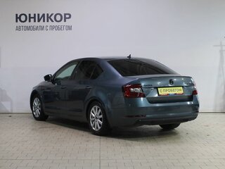 2018 Skoda Octavia III (A7) Рестайлинг, серый, 2179000 рублей, вид 4