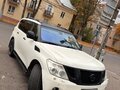 2012 Nissan Patrol VI (Y62), белый - вид 3