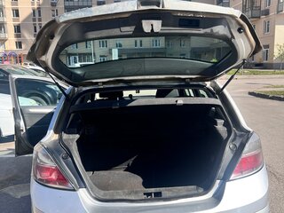 2007 Opel Astra H Рестайлинг, серебристый, 220000 рублей, вид 3