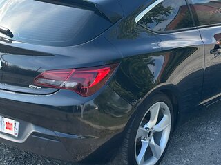 2012 Opel Astra GTC J Рестайлинг, чёрный, 600000 рублей, вид 5