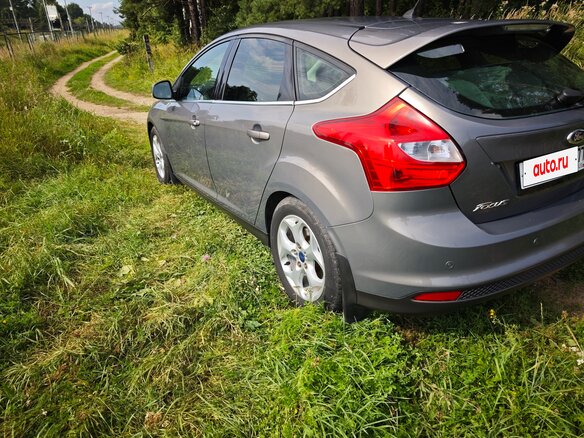 2013 Ford Focus III, коричневый, 950000 рублей - вид 6