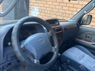 2000 Toyota Land Cruiser Prado 90 Series Рестайлинг, зелёный, 925000 рублей, вид 3
