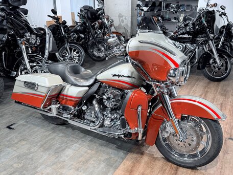 2009 Harley-Davidson CVO Street Glide, оранжевый, 1299000 рублей, вид 2