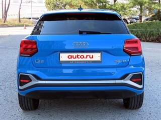 2023 Audi Q2 35 TDI I Рестайлинг, синий, 2560777 рублей, вид 4