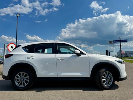 2026 Mazda CX-5 II Рестайлинг, белый, 3990000 рублей, вид 4