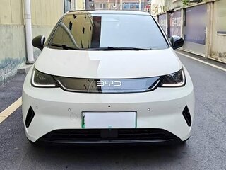 2025 BYD Dolphin 45.12 kWh I Рестайлинг, белый, 1690000 рублей, вид 3