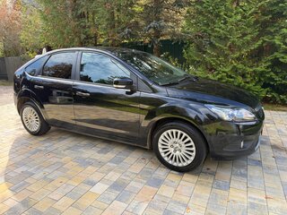 2010 Ford Focus II Рестайлинг, чёрный, 630000 рублей, вид 5